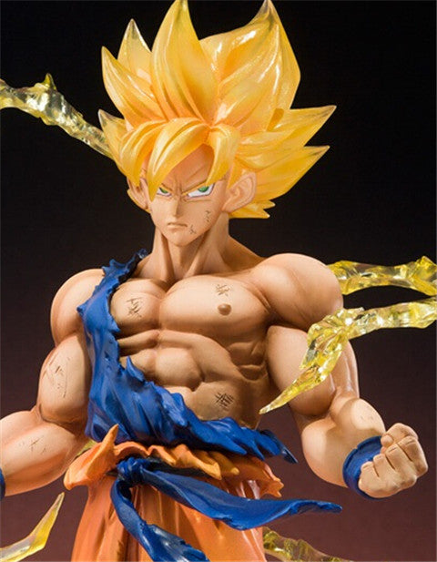 Super Saiyan Goku Figure